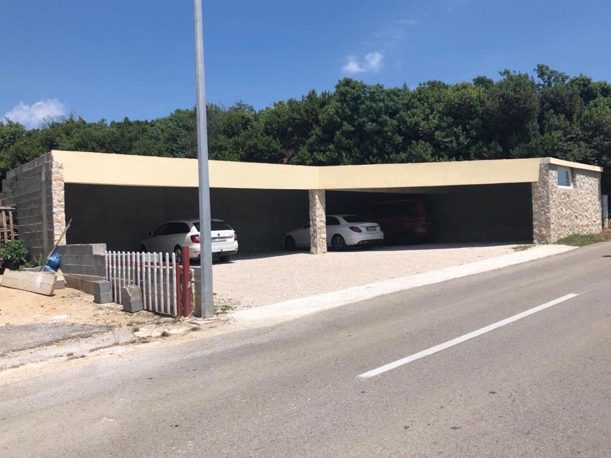 Apartments Loncar-Near Zrce Beach Novalja Luaran gambar