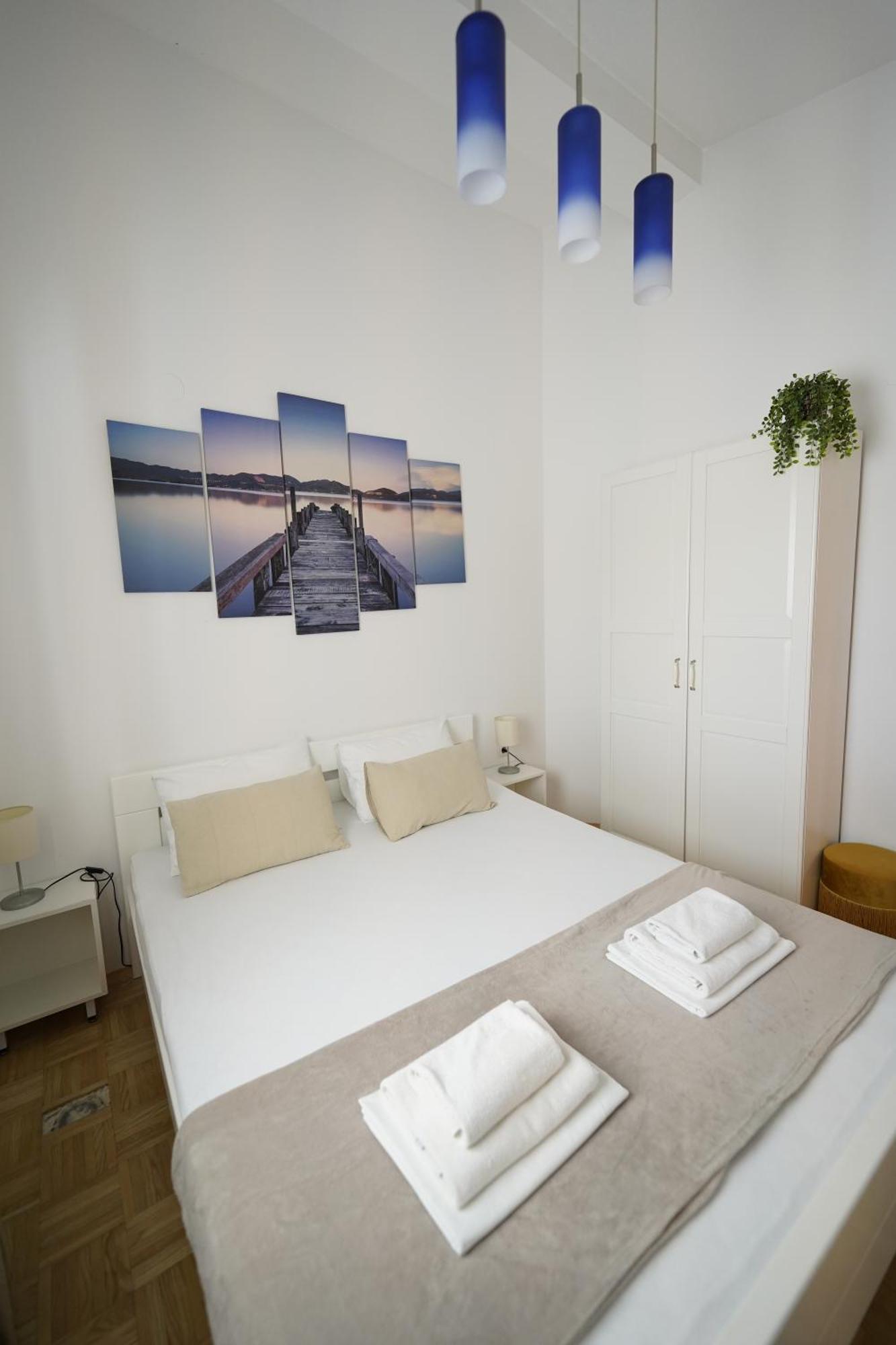 Apartments Loncar-Near Zrce Beach Novalja Luaran gambar